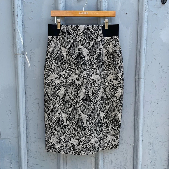 Bill Blass  New York, black/ivory lace high waisted skirt with pockets, size 10 - Picture 1 of 12